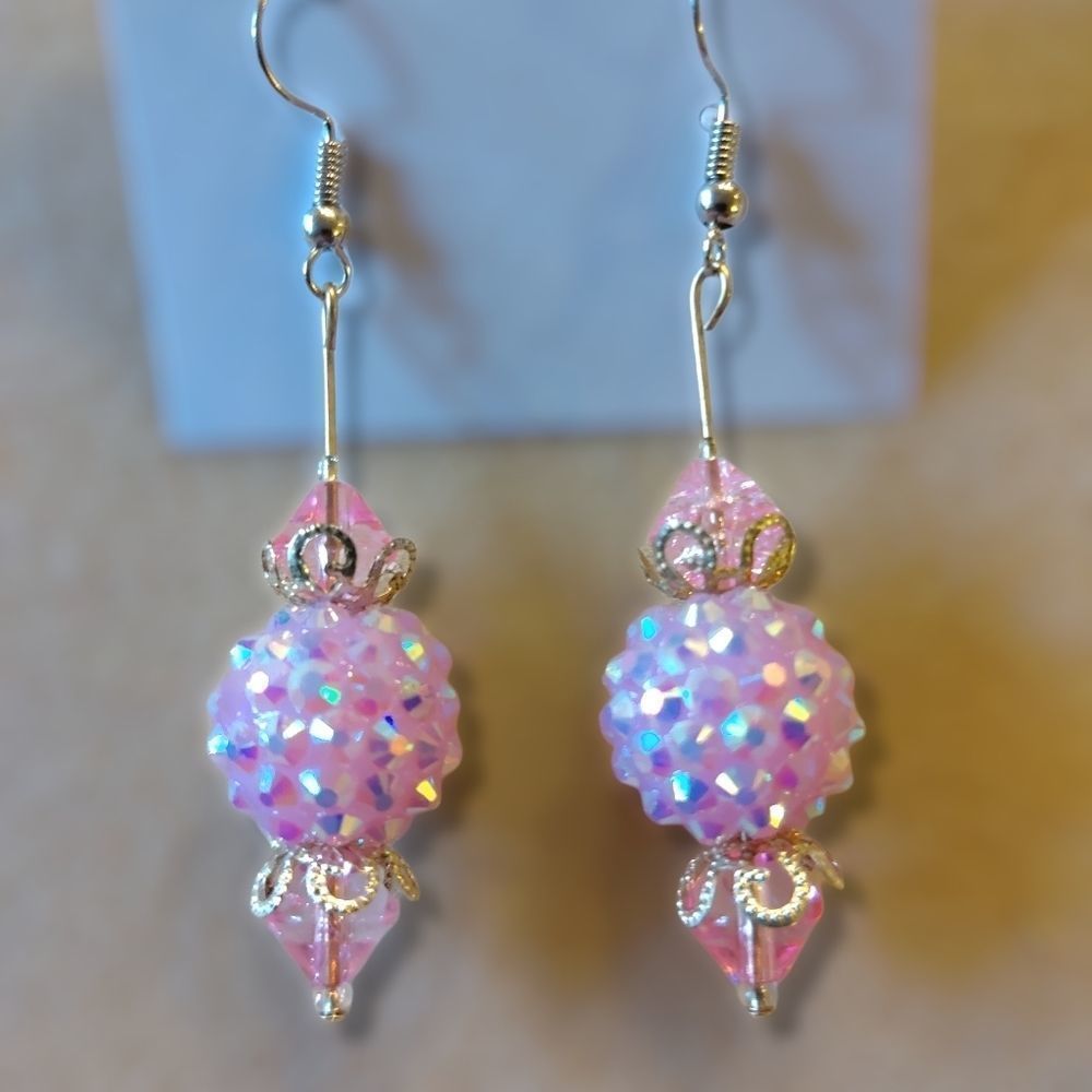 Rin's Unique Boutique - Handmade - Beaded Earrings